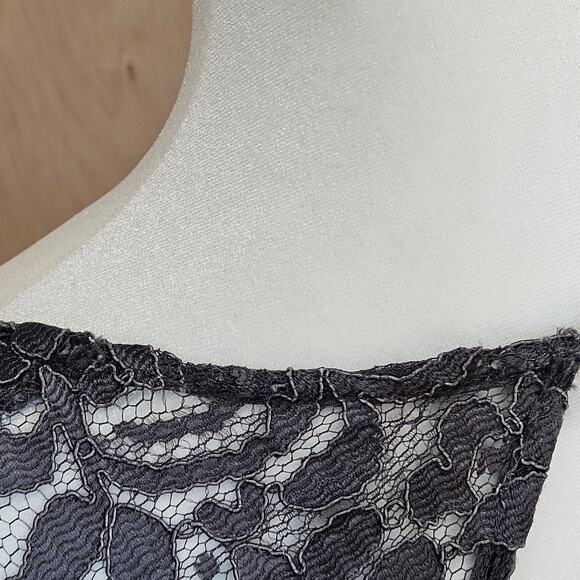 David's Bridal‎ Pewter Gray Mesh Floor Length Bridesmaid Dress Size 10 - Picture 5 of 8